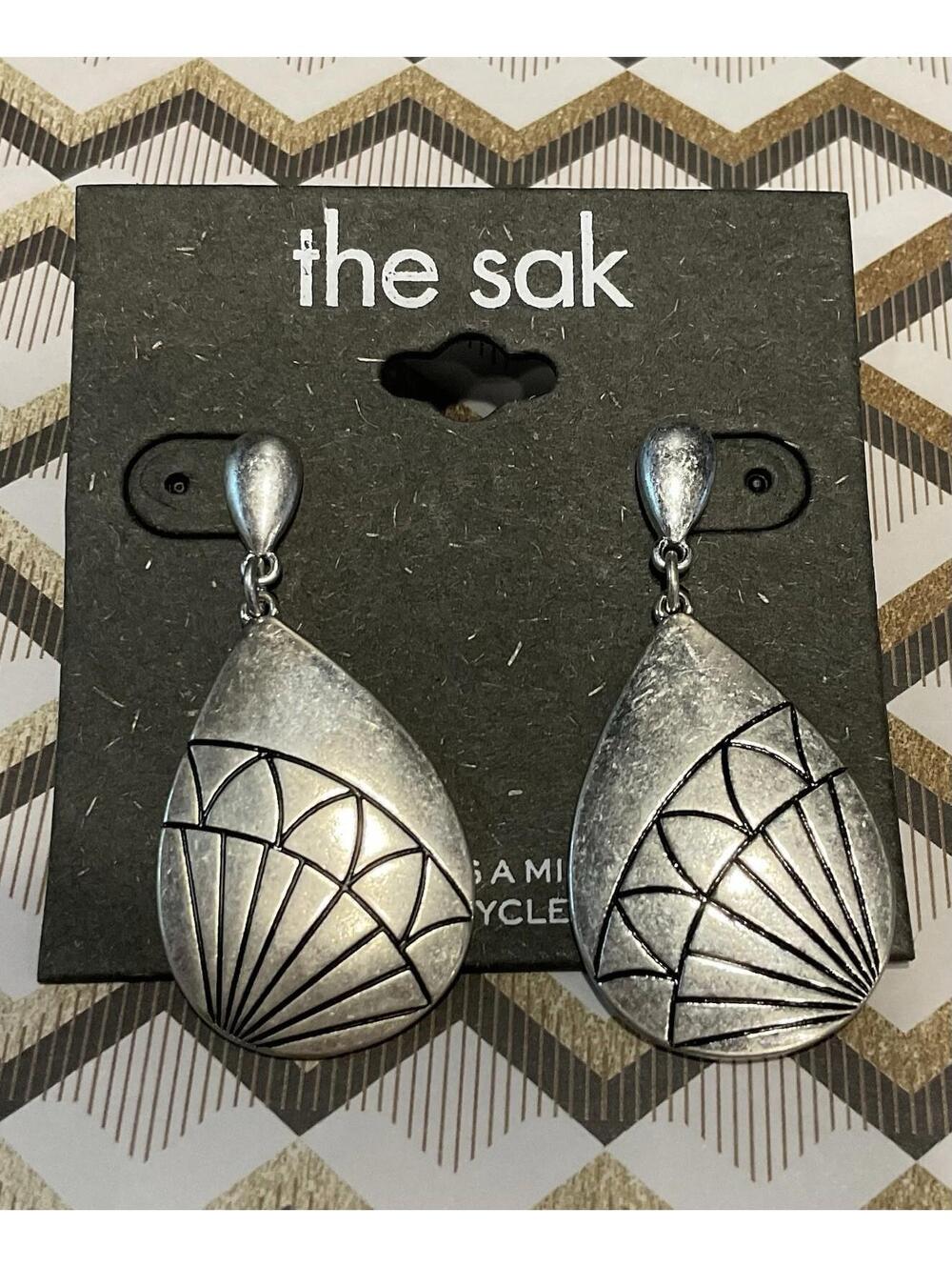 NWT THE SAK silver Tone Tear Drop Solid Earrings # 1017